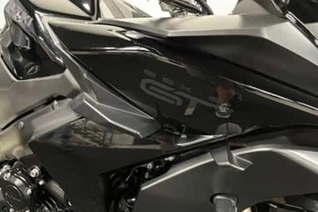 Suzuki GSX-S1000GT (2023) thumbnail 3