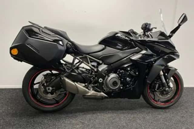 Suzuki GSX-S1000GT (2023) thumbnail 5