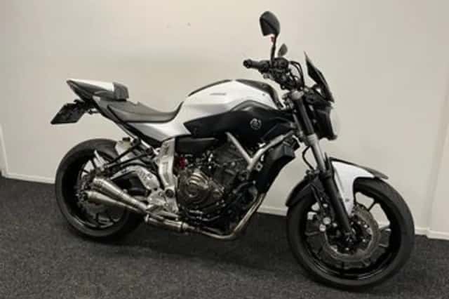 Yamaha MT-07 (2014) thumbnail 3