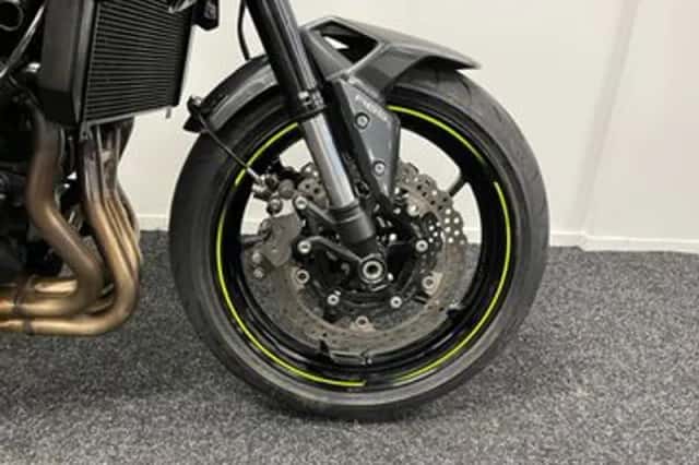 Kawasaki Z900 (2018) thumbnail 6
