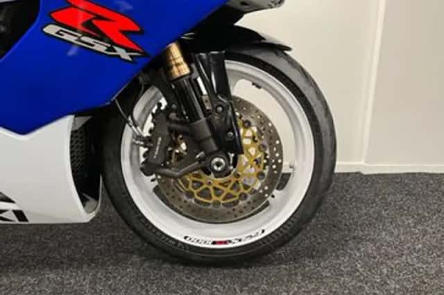 Suzuki GSX-R1000 (2005) thumbnail 5
