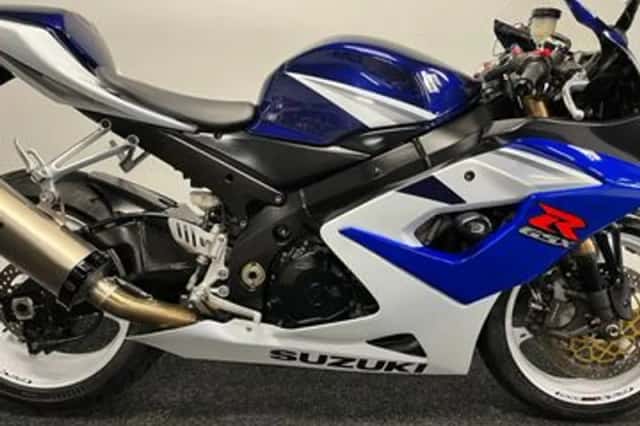 Suzuki GSX-R1000 (2005) thumbnail 6