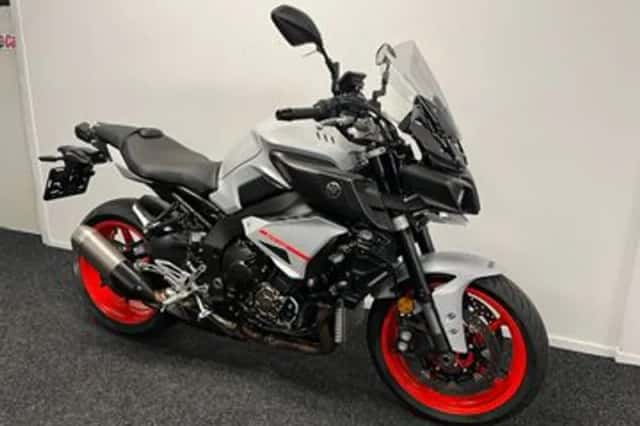Yamaha MT-10 (2019) thumbnail 3