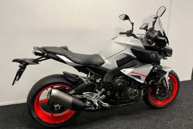 Yamaha MT-10 (2019) thumbnail 4