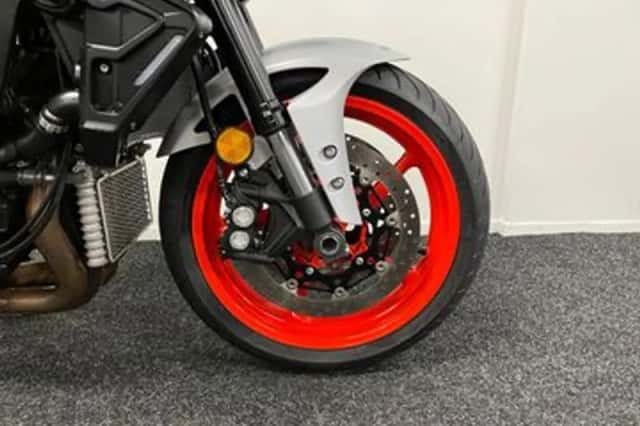 Yamaha MT-10 (2019) thumbnail 5