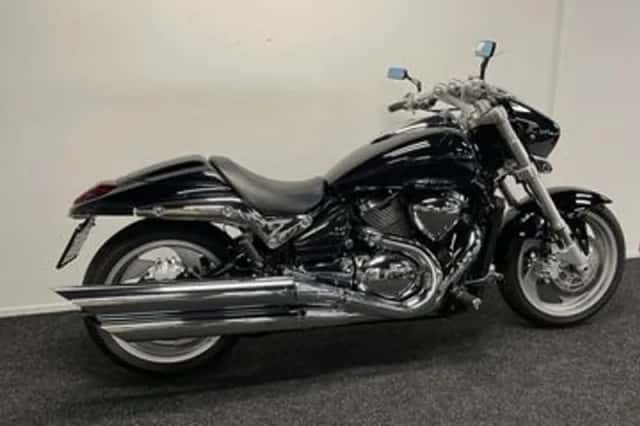 Suzuki Intruder M 1500 (2010) thumbnail 4