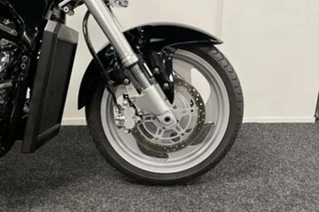 Suzuki Intruder M 1500 (2010) thumbnail 5