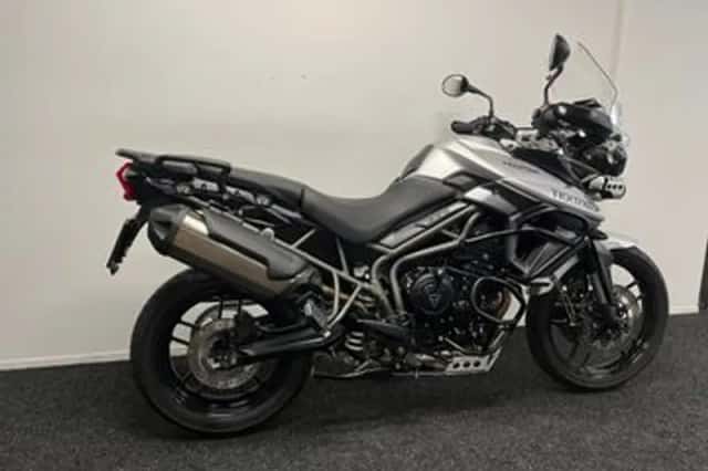 Triumph Tiger 800 XRX (2017) thumbnail 4