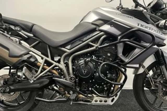 Triumph Tiger 800 XRX (2017) thumbnail 6
