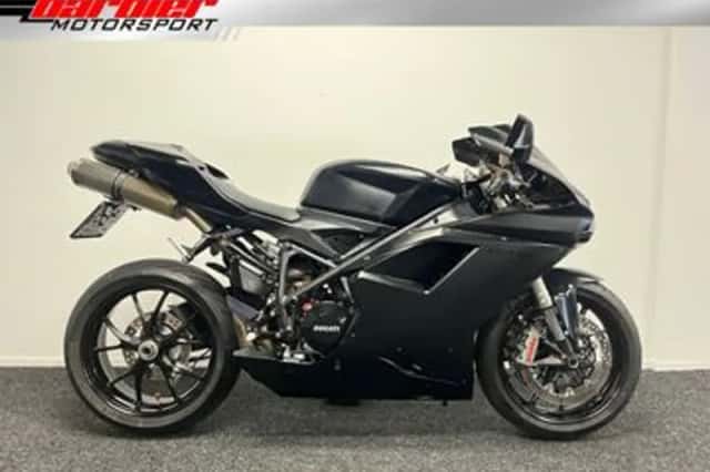 Ducati 848 EVO (2010) thumbnail 1