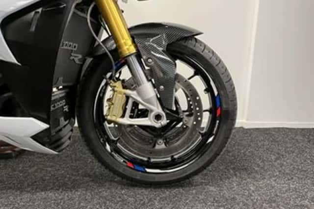 BMW S 1000 R (2015) thumbnail 5