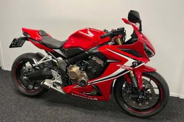 Honda CBR650R (2020) thumbnail 3