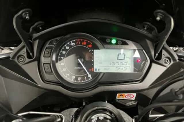 Kawasaki Z1000 (2011) thumbnail 2