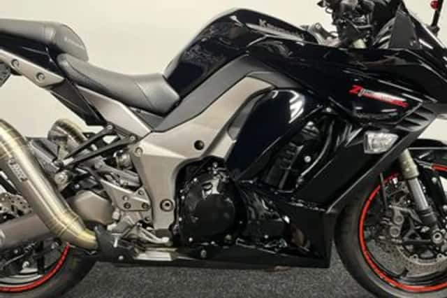 Kawasaki Z1000 (2011) thumbnail 6