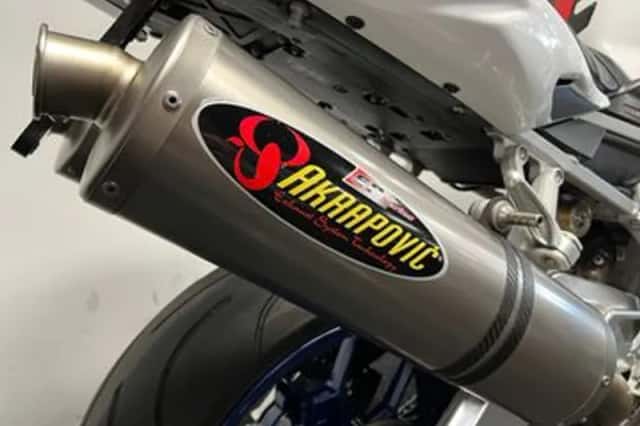 Aprilia Tuono 1000 R (2007) thumbnail 3