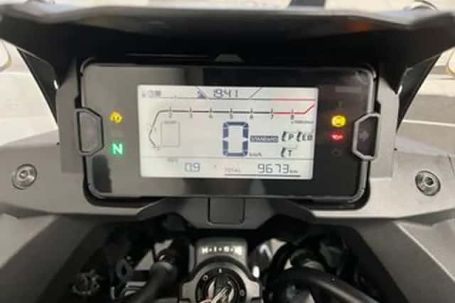 Honda NC750X (2021) thumbnail 2