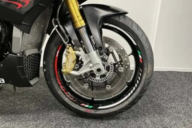 Aprilia Tuono V4 R Aprc (2012) thumbnail 6