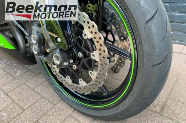 Kawasaki ZX-10R (2008) thumbnail 5