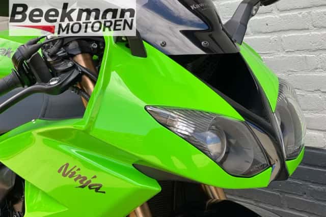 Kawasaki ZX-10R (2008) thumbnail 6