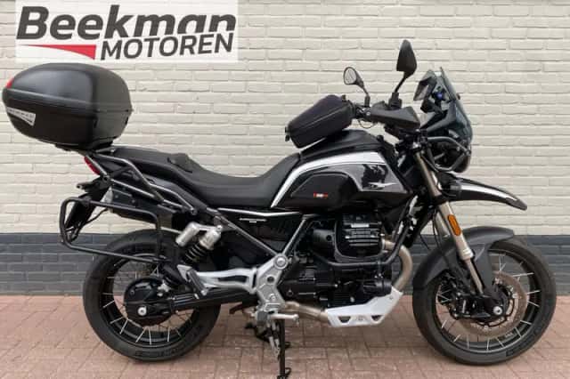 Moto Guzzi V85 TT (2024) thumbnail 1
