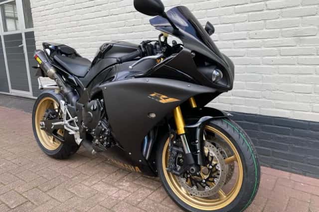 Yamaha YZF-R1 (2009) thumbnail 1