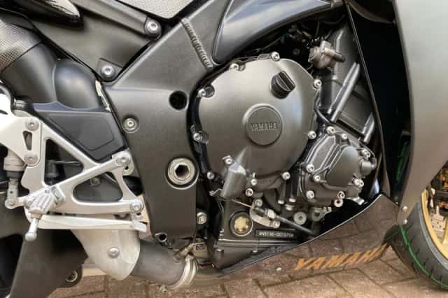 Yamaha YZF-R1 (2009) thumbnail 5