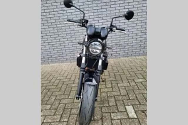 Kawasaki Z 650 RS (2022) thumbnail 2