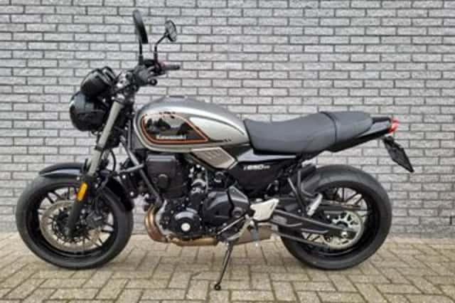 Kawasaki Z 650 RS (2022) thumbnail 3