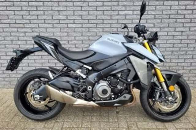 Suzuki GSX-S1000 (2022) thumbnail 1