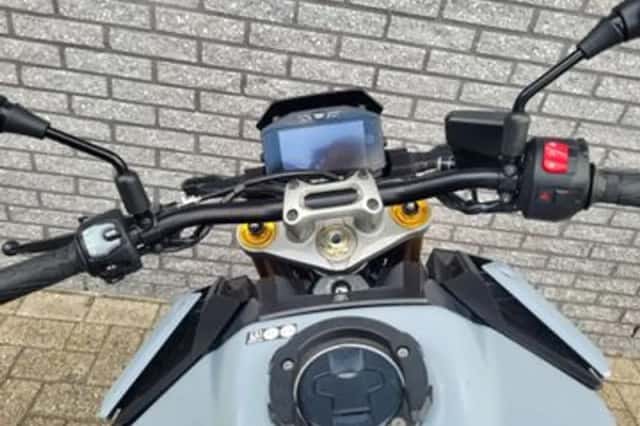 Suzuki GSX-S1000 (2022) thumbnail 5
