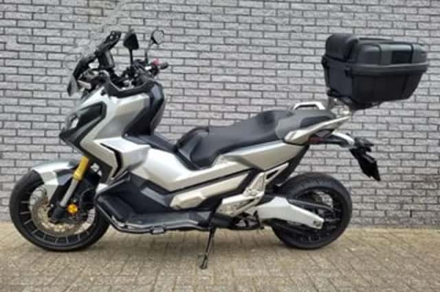 Honda X ADV (2018) thumbnail 2