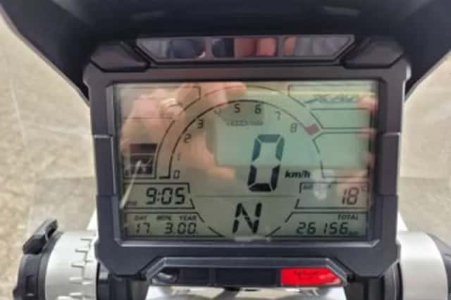 Honda X ADV (2018) thumbnail 3
