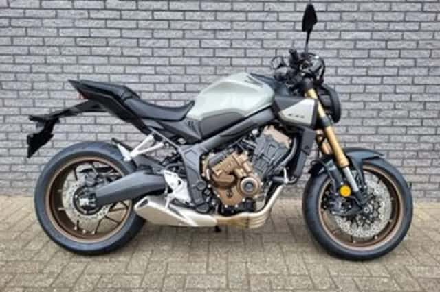 Honda CB650R (2025) thumbnail 1