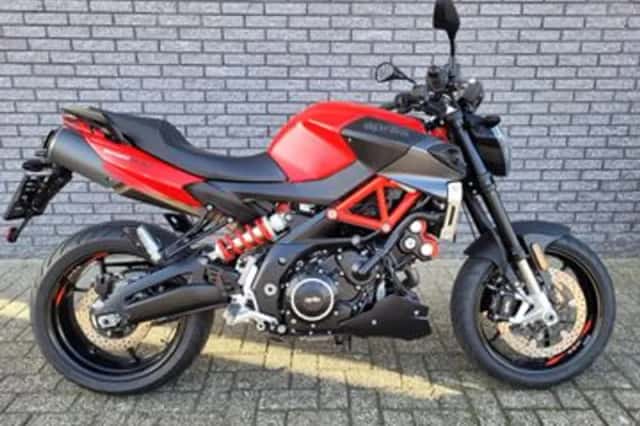 Aprilia Shiver 900 (2021) thumbnail 1
