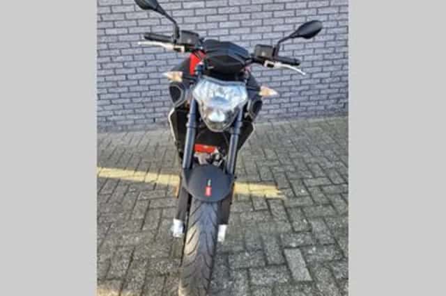 Aprilia Shiver 900 (2021) thumbnail 2