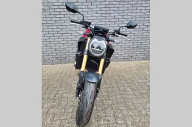 Honda CB650R (2026) thumbnail 2