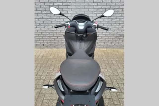 Piaggio MP3 300 HPE (2024) thumbnail 4
