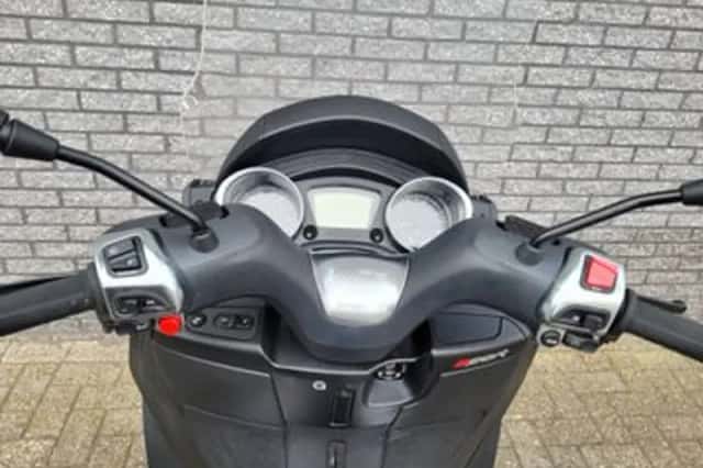 Piaggio MP3 300 HPE (2024) thumbnail 5