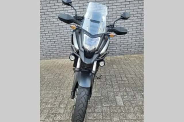 Honda NC750X (2017) thumbnail 2