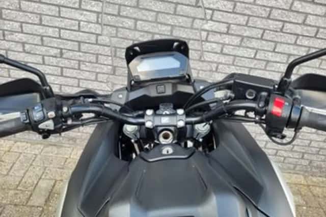 Honda NC750X (2017) thumbnail 5