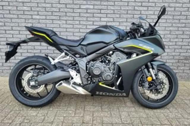 Honda CBR650R (2026) thumbnail 1