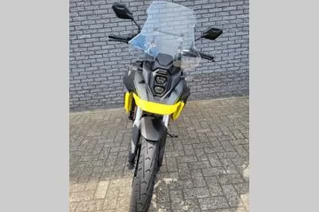 Suzuki V-Strom 800 (2026) thumbnail 2
