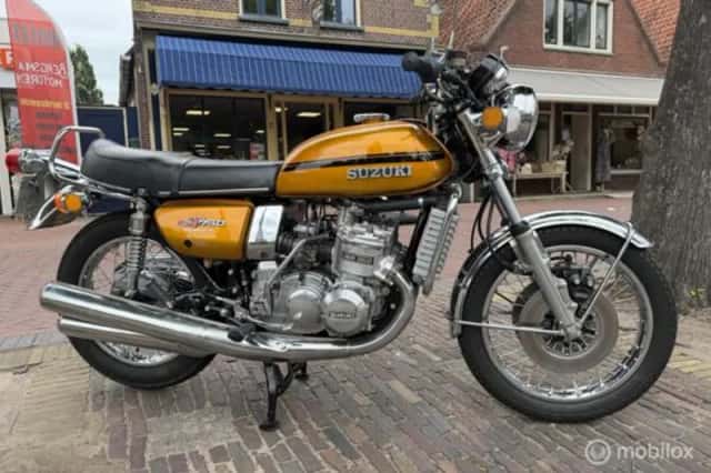 Suzuki GT 750 (1975) thumbnail 1