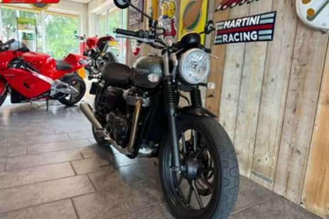 Triumph Street Twin (2017) thumbnail 3