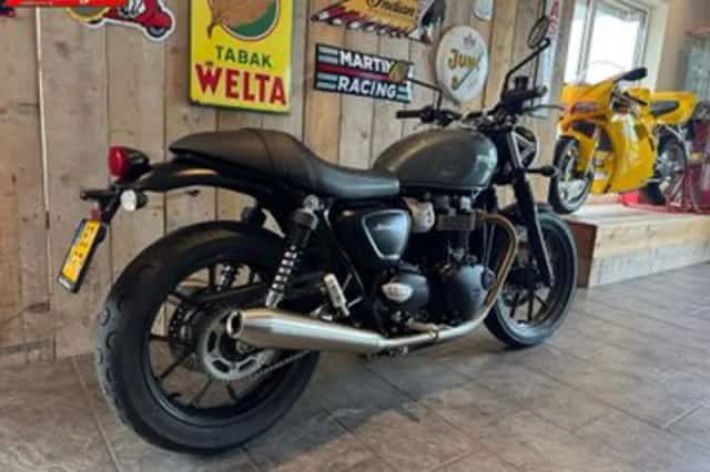 Triumph Street Twin (2017) thumbnail 4