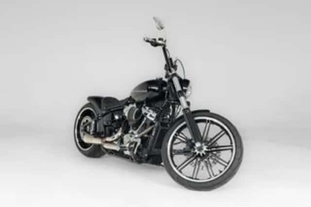 Harley-Davidson Breakout (2018) thumbnail 1