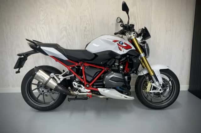 BMW R 1200 R (2015) thumbnail 1