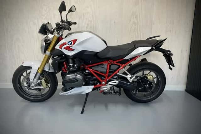 BMW R 1200 R (2015) thumbnail 2