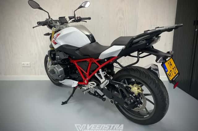 BMW R 1200 R (2015) thumbnail 6