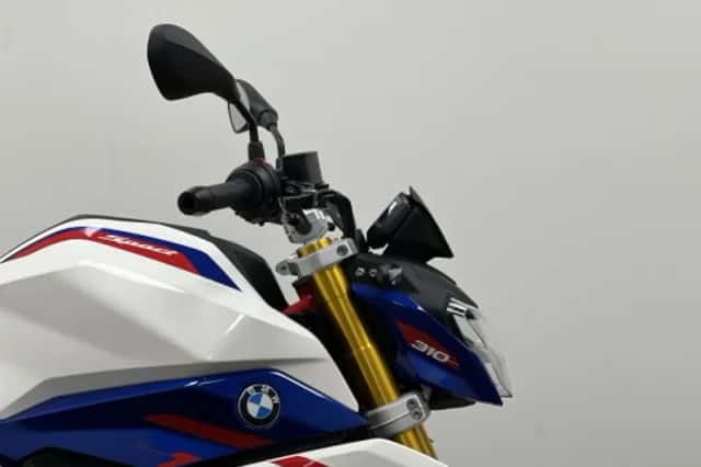 BMW G 310 R (2024) thumbnail 1